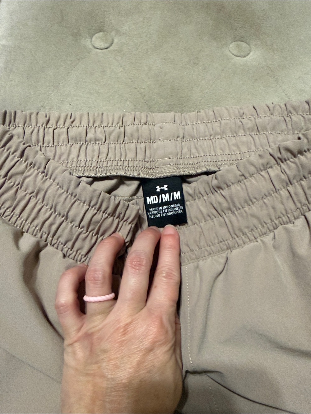 Under Armour Women’s Light Khaki Elastic Waist Shorts, Size Medium